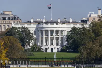 Senate moves toward compromise legislation to end government shutdown